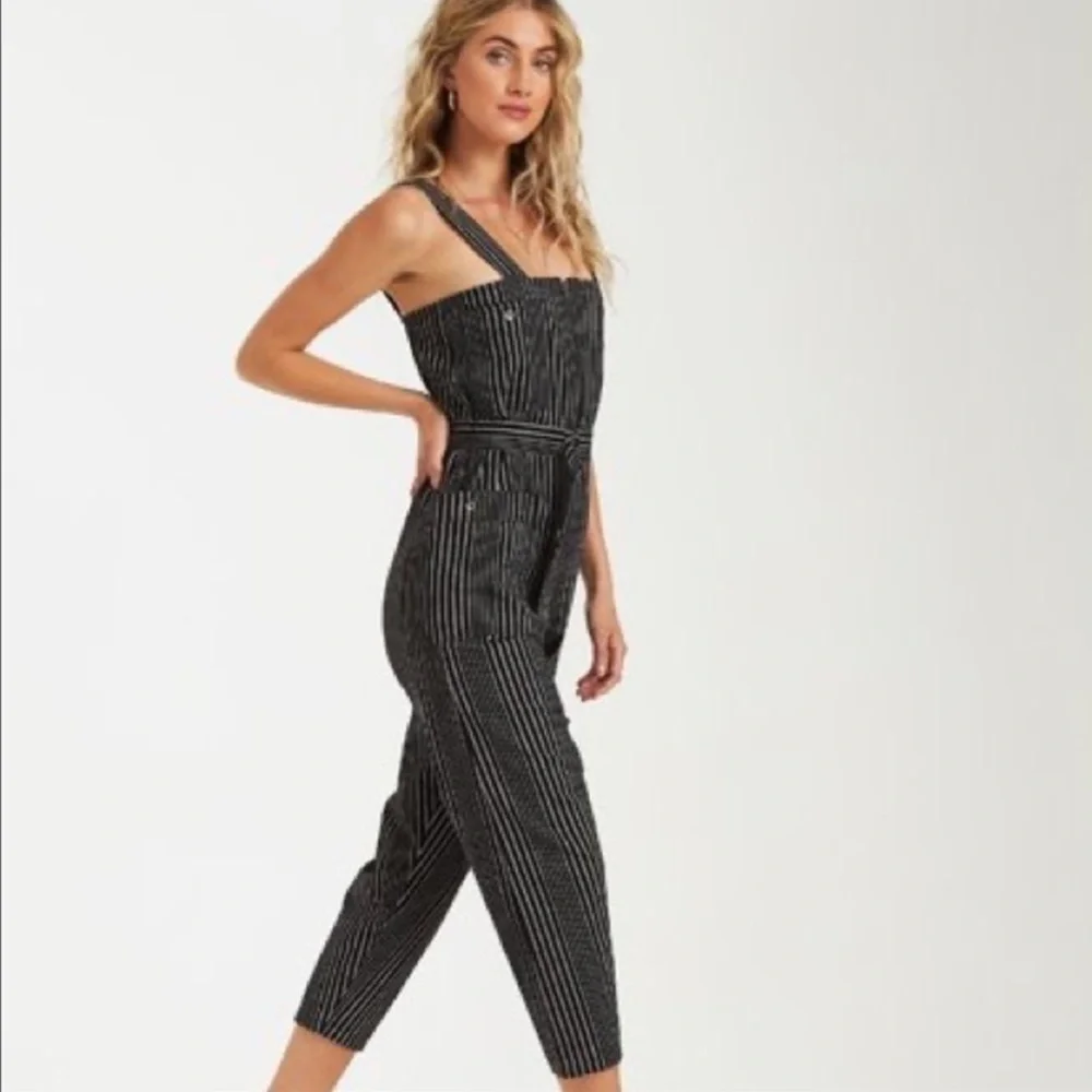 🔆BILLABONG🔆LIGHT THE NIGHT JUMPSUIT - Picture 6 of 14